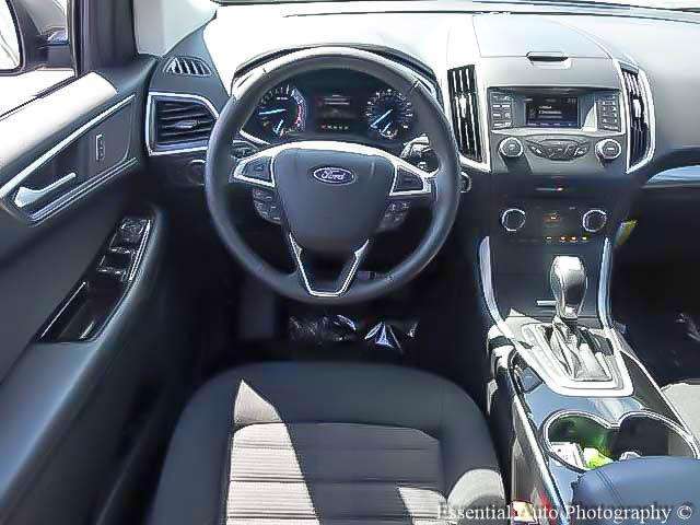 Ford Edge 2017 photo 10